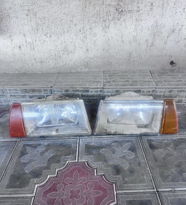 Есть Фары на 2114