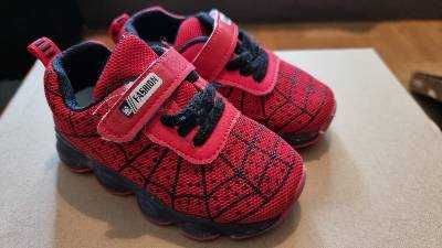 Детски обувки, пантофки spiderman светещи - номер 24