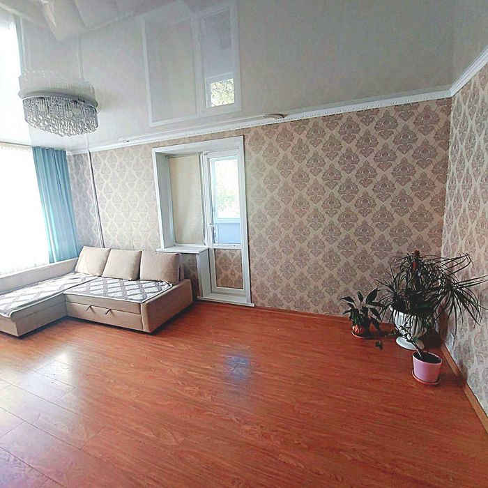 2-комн квартира в центре-район Колхозного рынка, с мебелью и техникой