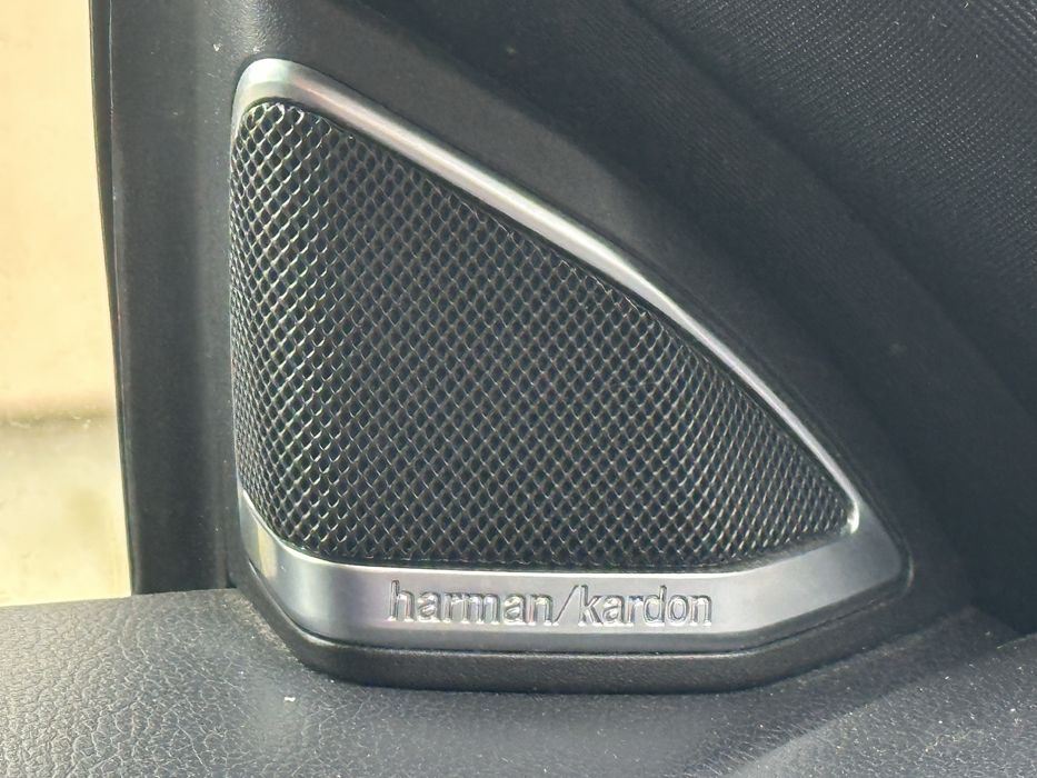 Sistem muzica CLS W218 HARMAN KARDON LOGIC7 H&K complet si cu proba !!