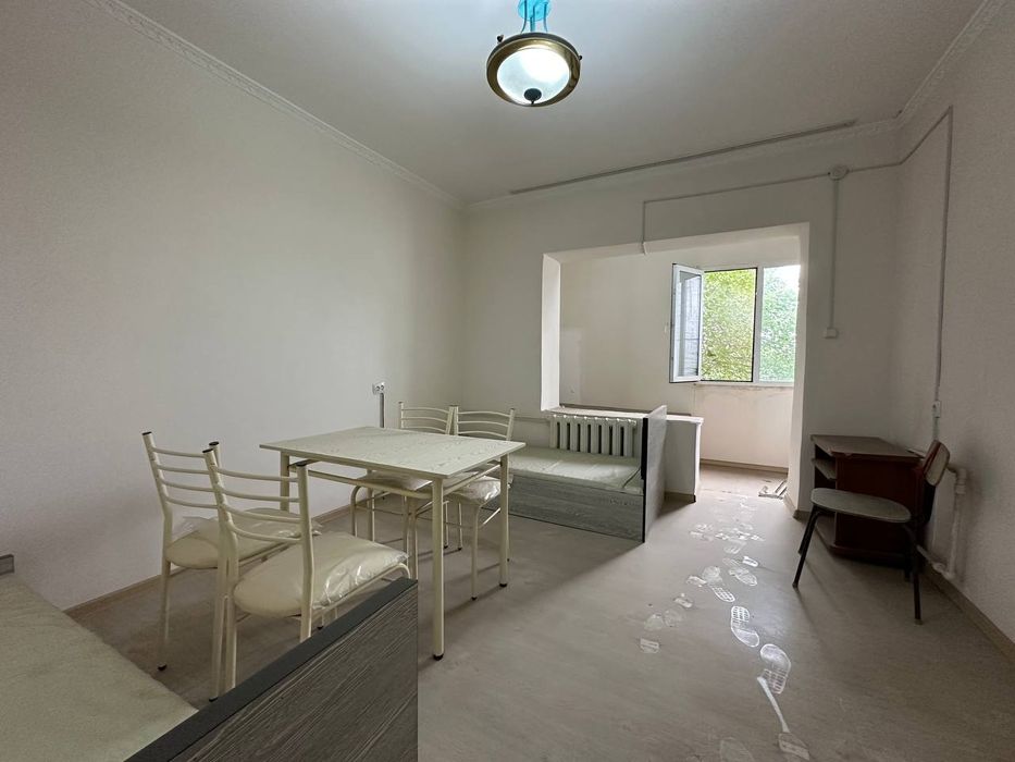 Продаётся квартира СРОЧНО Буз бозор