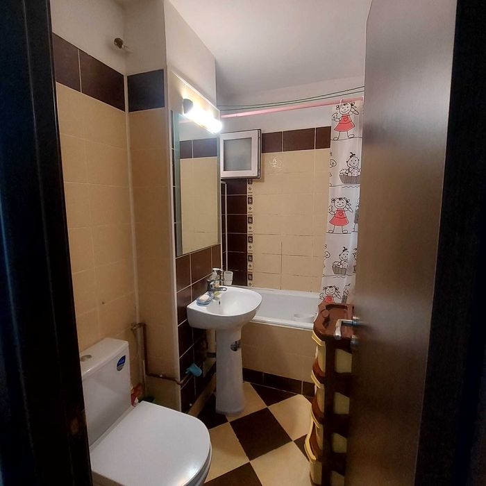 Apartament 2 camere, 44.7 mp, parter inalt, renovare, Cocorului–Brasov