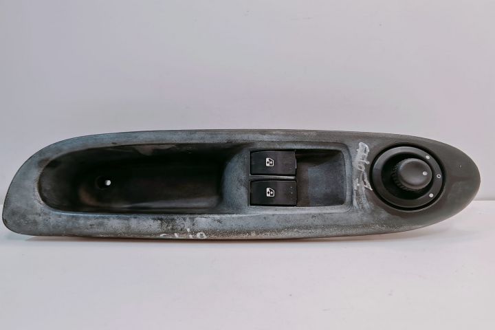 Comanda Geamuri Butoane 8200084003 Renault Clio a 2-a generatie