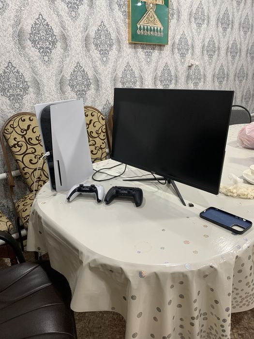 Продам ps5 с монитором в полном комплекте