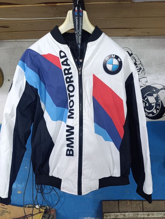 Продам лёгкую куртку BMW motorrad. Новая размер 52-54