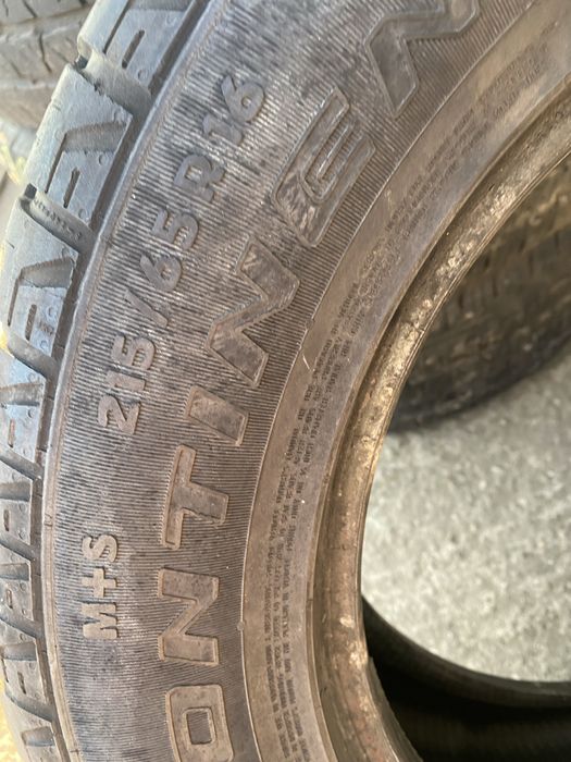 Anvelope  iarna 2 bucati 215/65/16 continetal