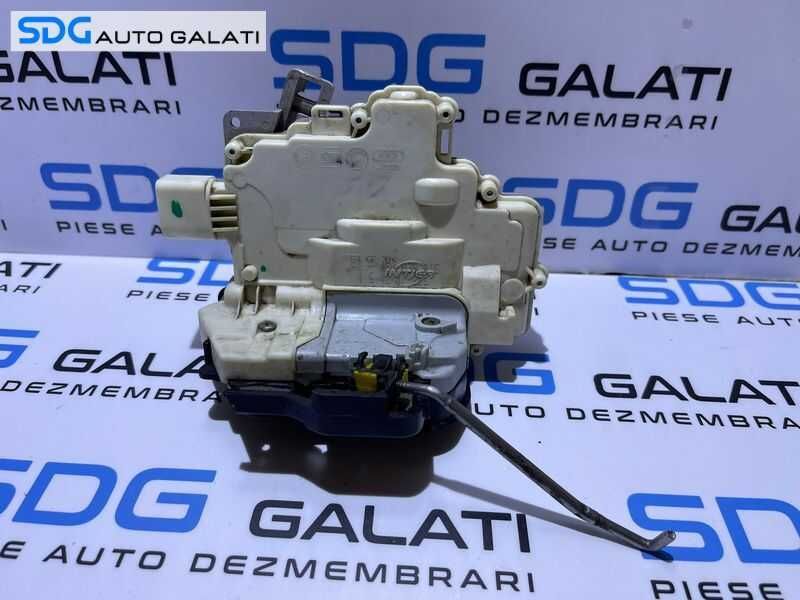 Broasca Incuietoare Usa Portiera Stanga Spate 8 Pini la Mufa Audi A6 C6 2005 - 2011 Cod 4F0839015 [B3716]