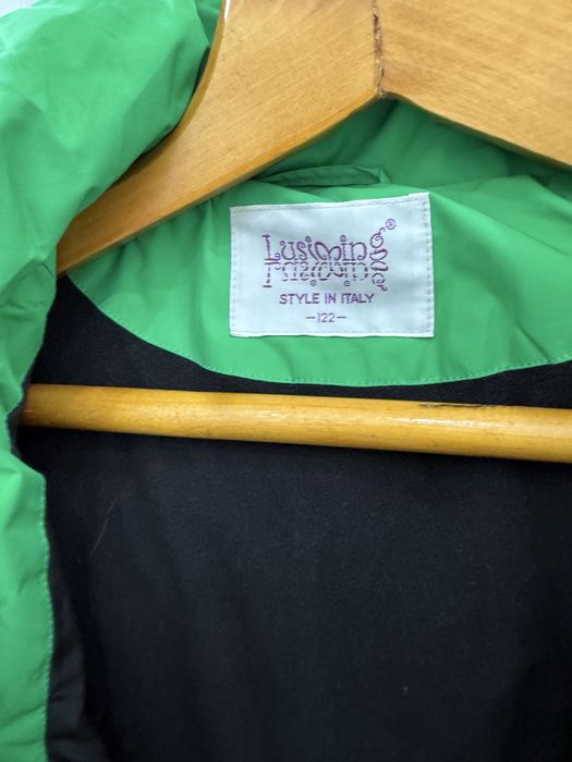 Срочно продам зимнюю куртку на девочку!