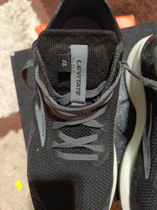 Adidași brooks levitate