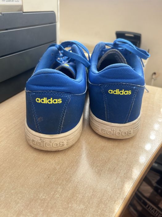 Оригинални мъжки спортни обувки adidas