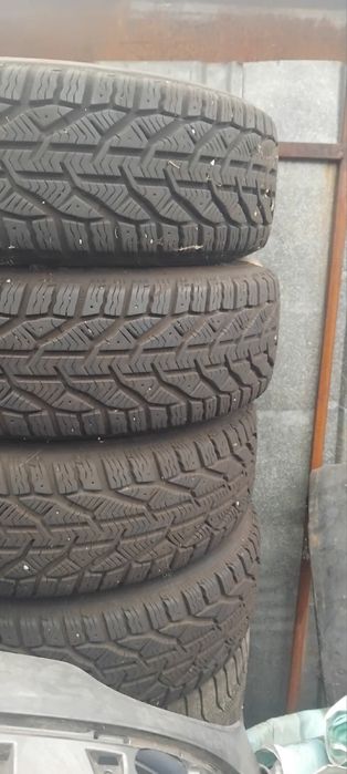 Зимни гуми с джанти за VW шаран 205 65 16