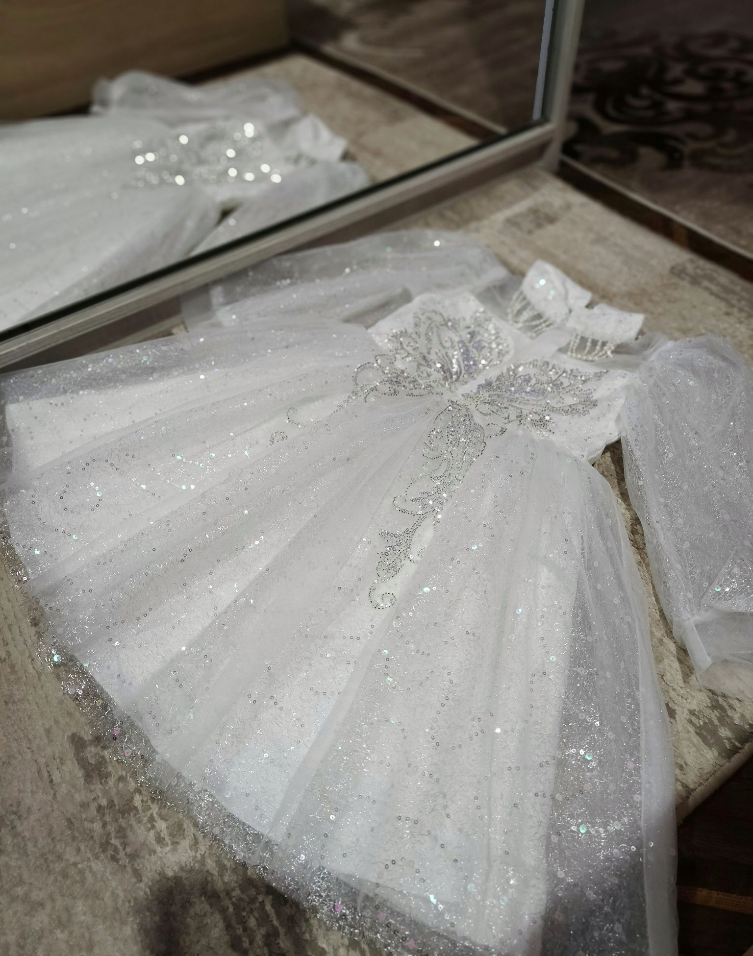 Rochițe noi elegante pentru fetițe