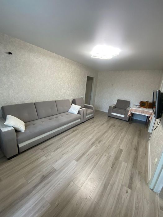 Продается 4комн кв.