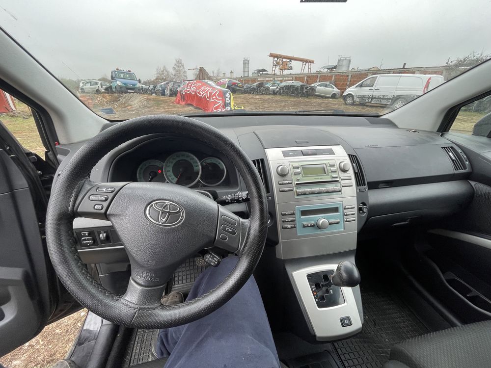 На Части Toyota Corolla Verso 1.8 vvt-i 129 к.с АВТОМАТ