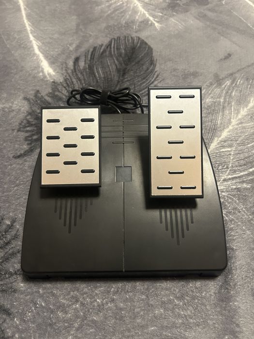 Volan Gaming cu pedale si schimbator