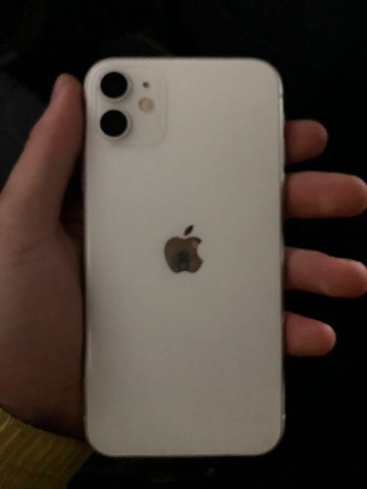 iPhone 11 128 гб 80%