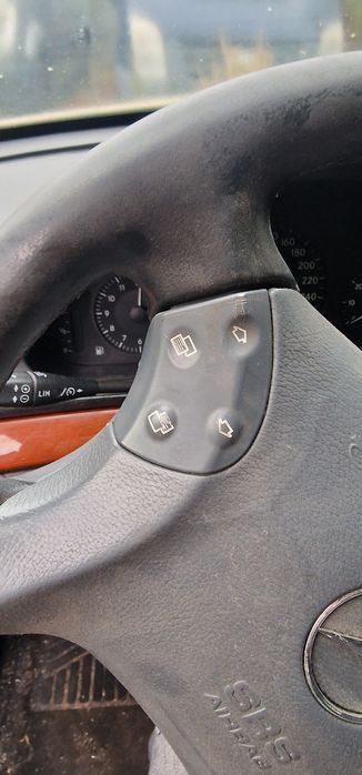 волан за Mercedes