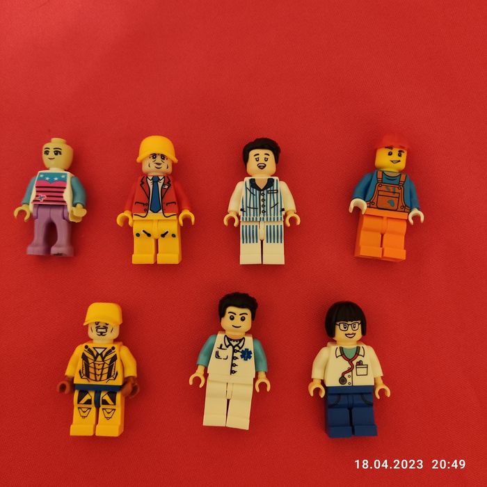 Лего сити  фигурки