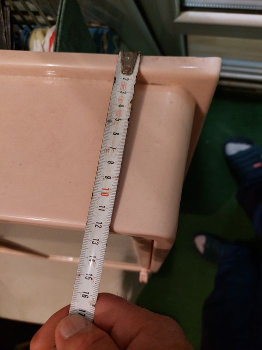 Шкафче за баня с огледало