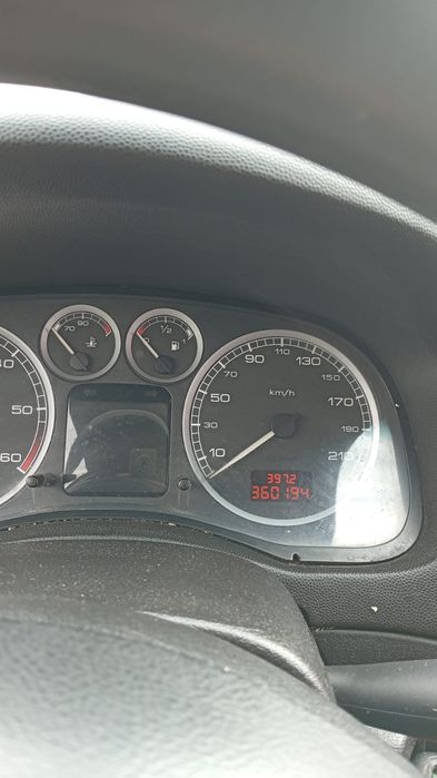 Vând Peugeot 307, motor 1,4 hdi in stare foarte buna de funcționare, a