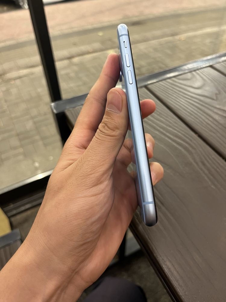 iphone  Xr blue karopka dakument