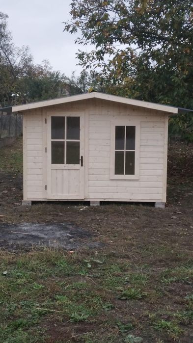 Case de gradina si locuit