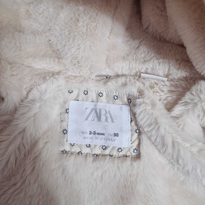 Geaca Zara 2-3 ani + caciula Zara