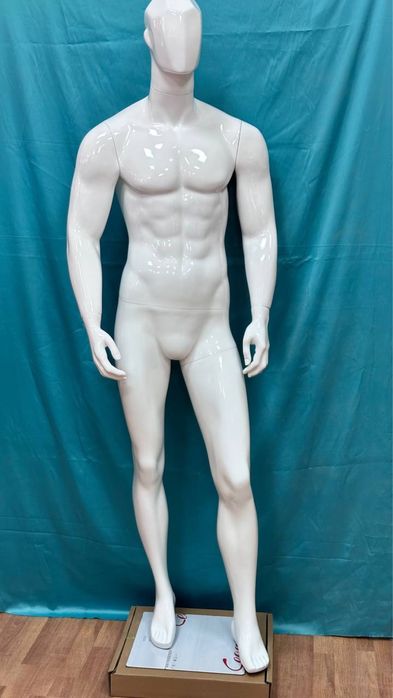 Манекены мужские белые 2 шт