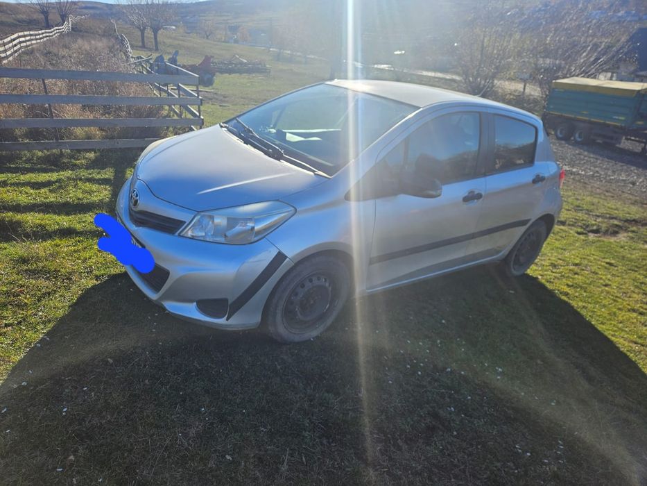 Vând toyota yaris an 2012 1.4 diesel