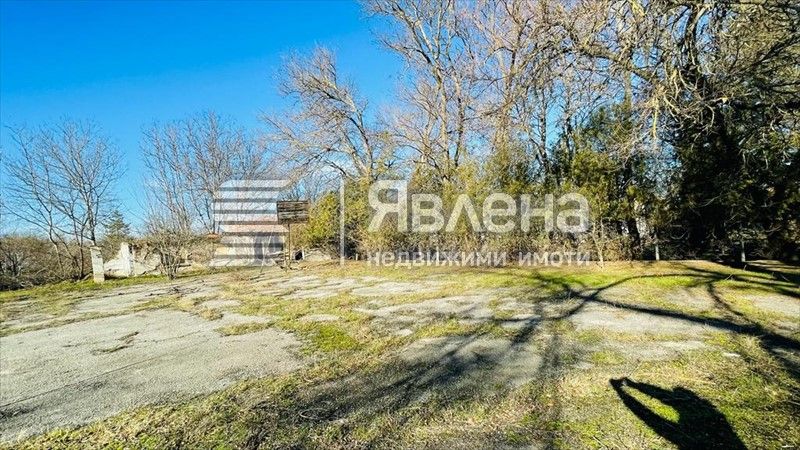 Продава се Магазин в с. Комарево, Област Варна - 5000 кв.м за 16 €/кв.м - Снимка #6