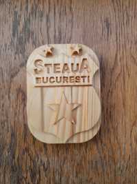 Stema echipa de fotbal Steaua Bucuresti, sculptura, sigla lemn, logo