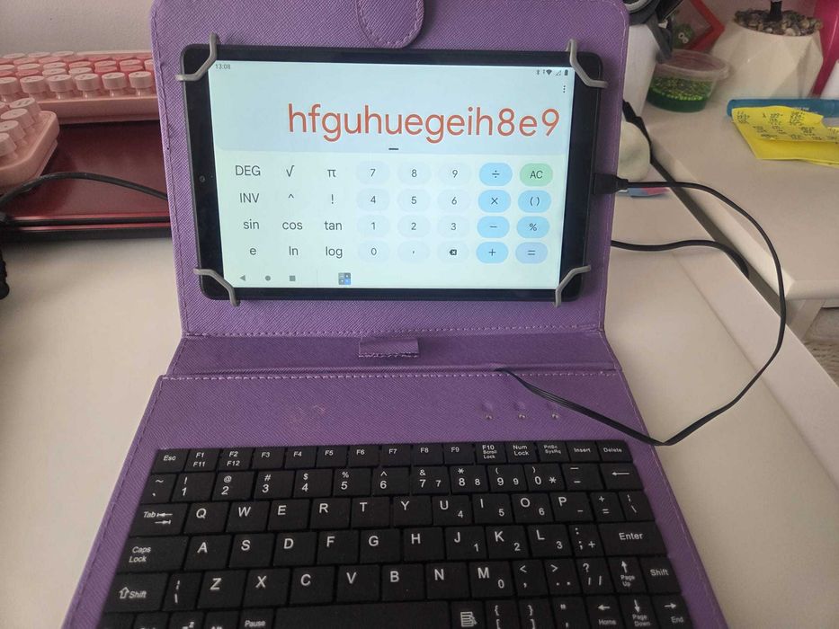 Vând Tabletă Lenovo Tab M8, Husă cu tastatură, Mouse Bluetooth