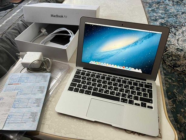 Apple MacBook Air 11 Mid 2015 core i5/4gb/128gb SSD (ТЕХНОДОМ)//\