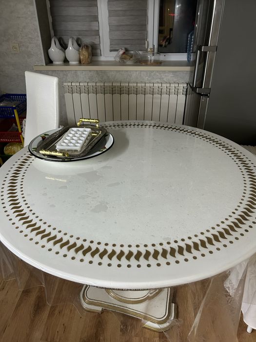 Продам стол со стульями