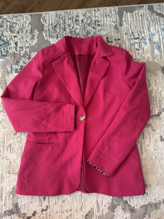 Розовый пиджак, двойка, рубашка оверсайз