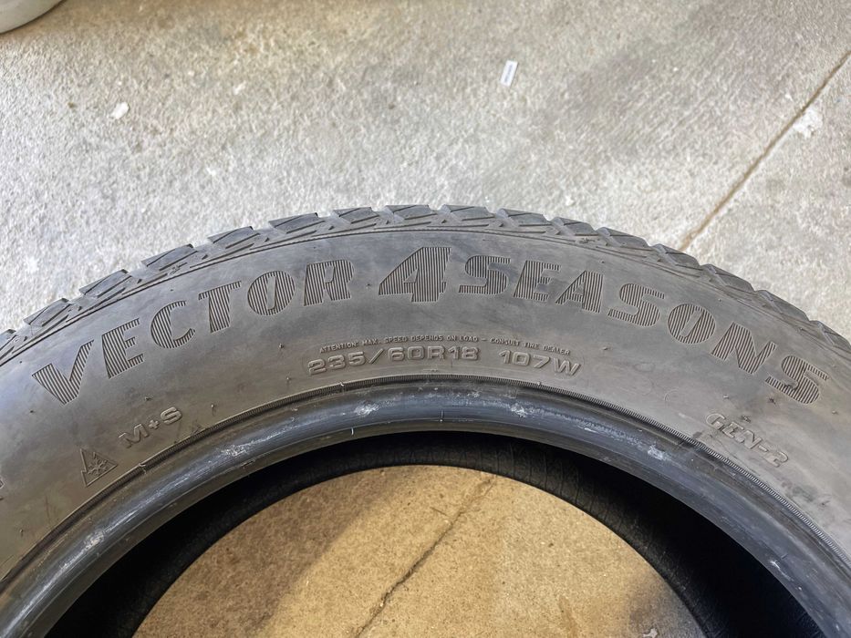 4бр Goodyear Vector 4Seasons Gen2 XL 107W 235/60 R18 DOT3520