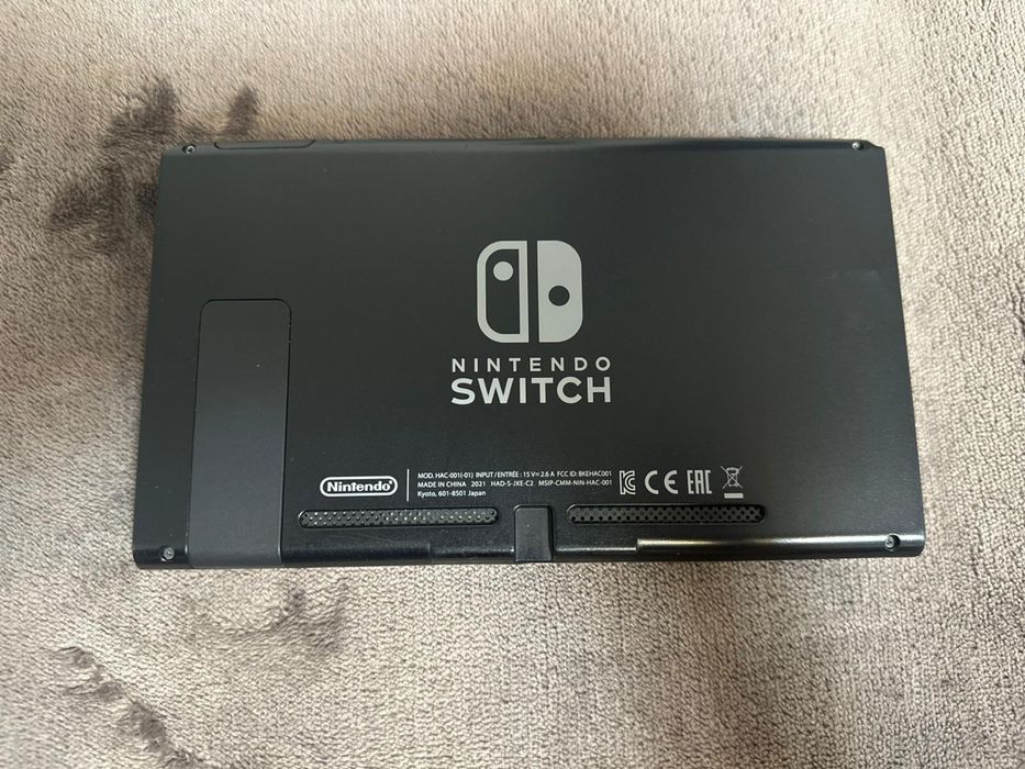Nintendo  Switch