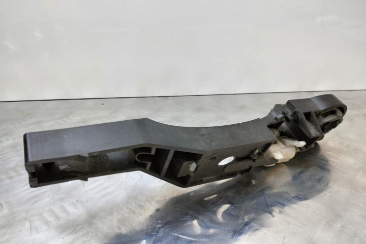 Suport mâner ușa  dreapta spate  226526 Renault Laguna a 3-a genera
