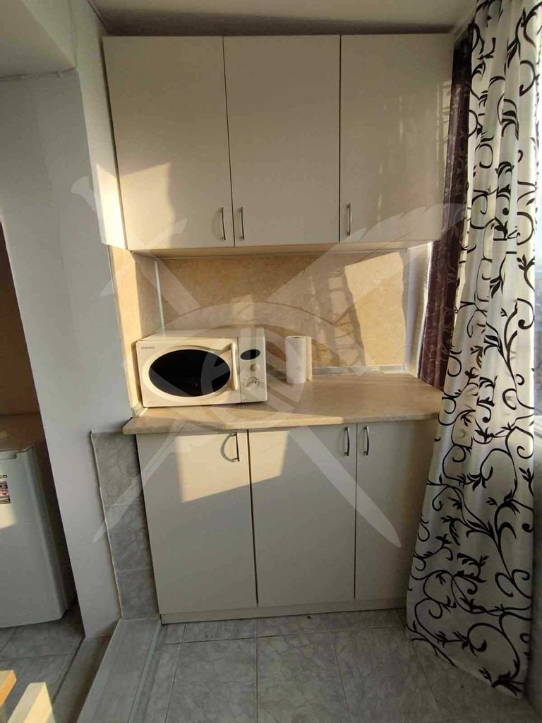 Дава се под наем Едностаен апартамент в Варна, Левски - 18 кв.м за 225 € - Снимка #1