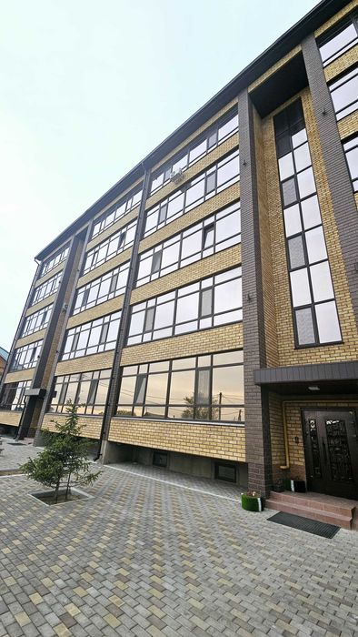 Продам 2 ух ком квартиру в новом доме, район Досааф