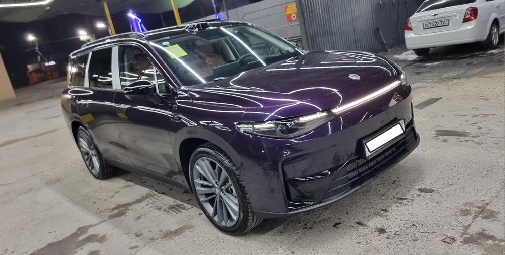 Leapmotor c16 gibrit full 3-pozitsa 2025-yil pachka bez probeg