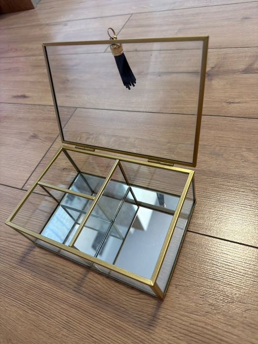 Кутия за съхранение на бижута и др