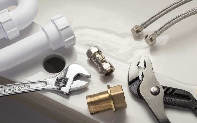 Боядисване,поставяне на ламиниран паркет,ВиК услуги