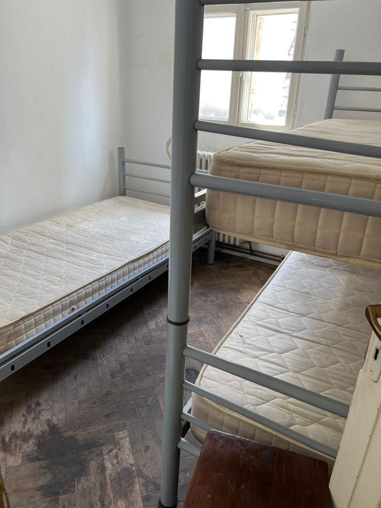 Paturi metalice (15/17) de o persoană cazare muncitori/studenți/hostel