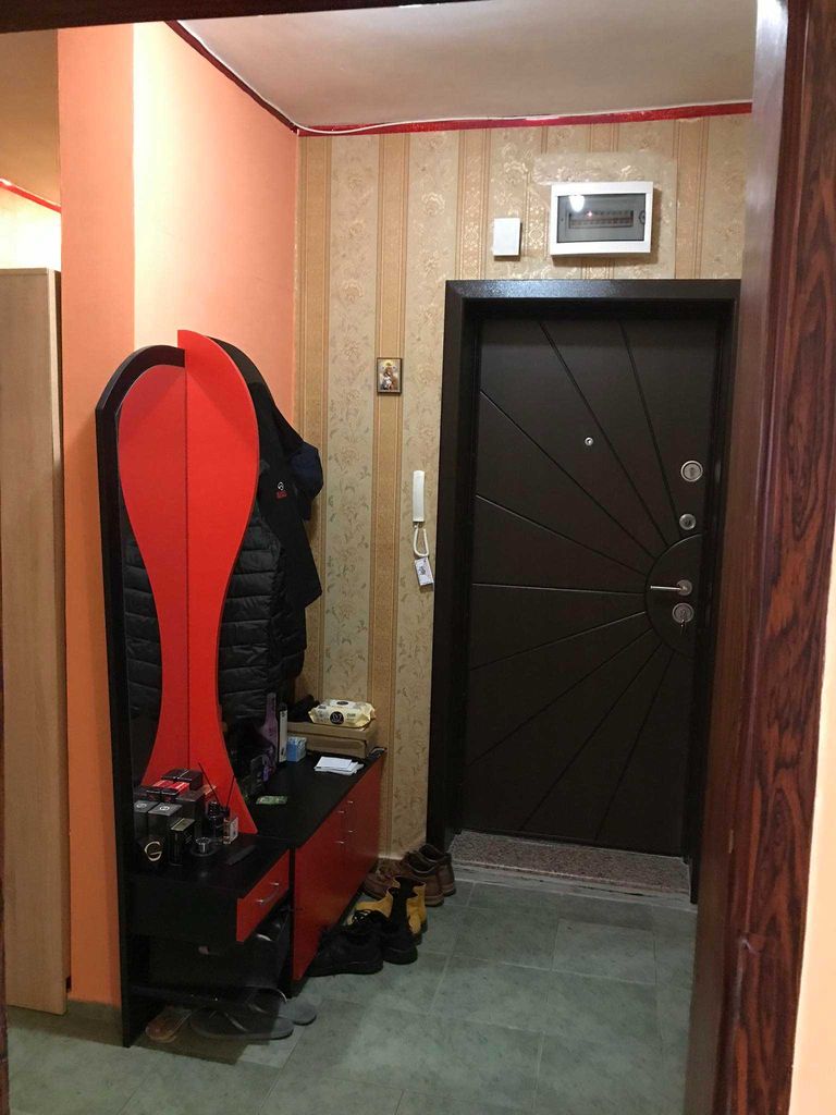 Продава се Тристаен апартамент в Плевен, Мара Денчева - 115 кв.м за 953 €/кв.м - Снимка #1