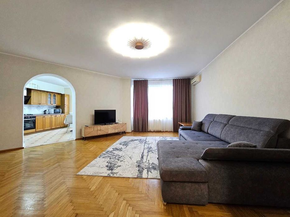 Дава се под наем Двустаен апартамент в София, Банишора - 58 кв.м за 400 € - Снимка #1