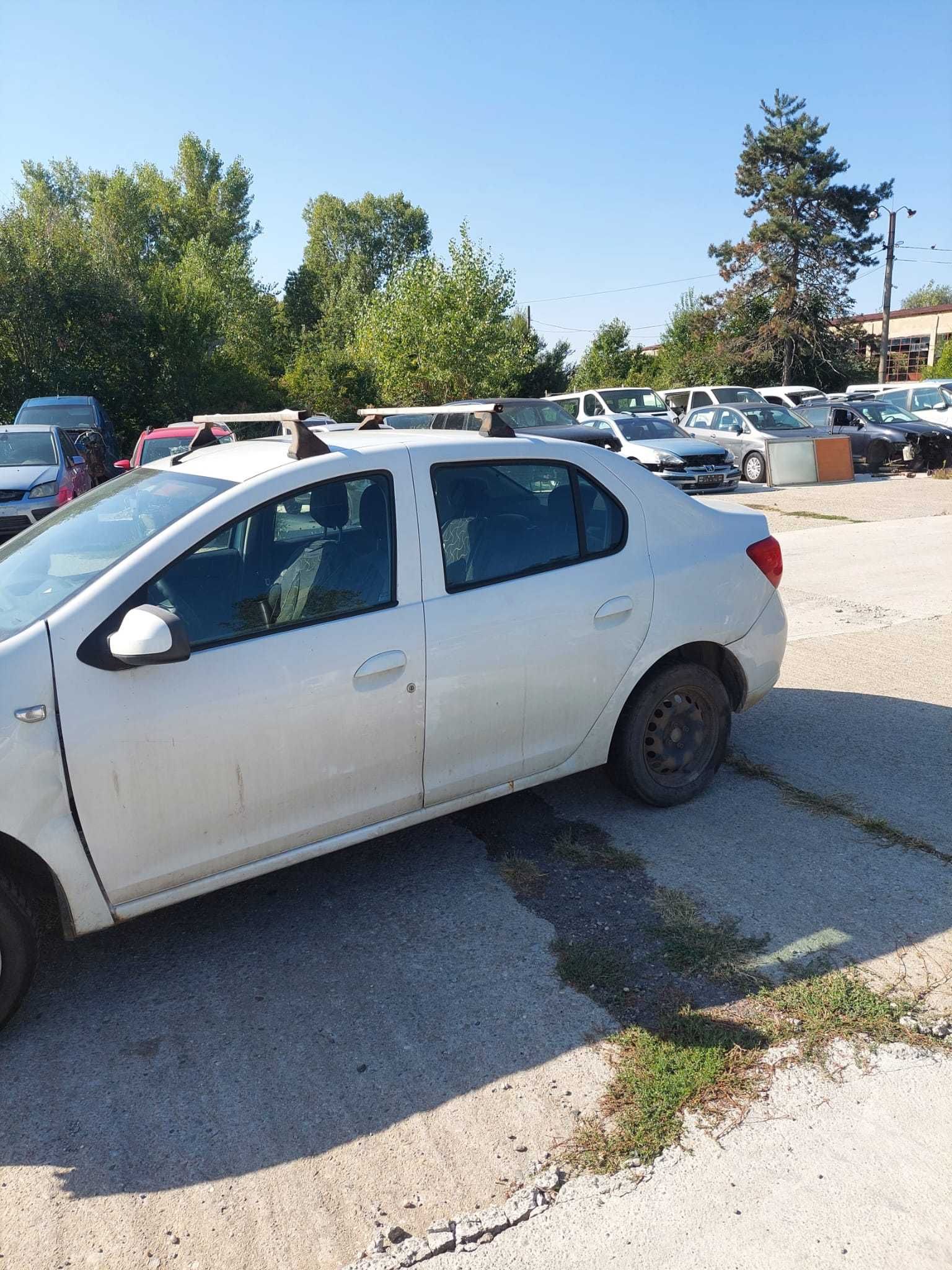 Usa Dacia Logan 2013, Stanga Spate