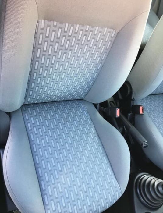 Curățare tapițerie textil și piele