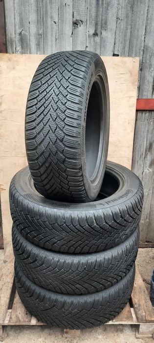 4 броя зимни гуми 205 55 16 Continental перфектни