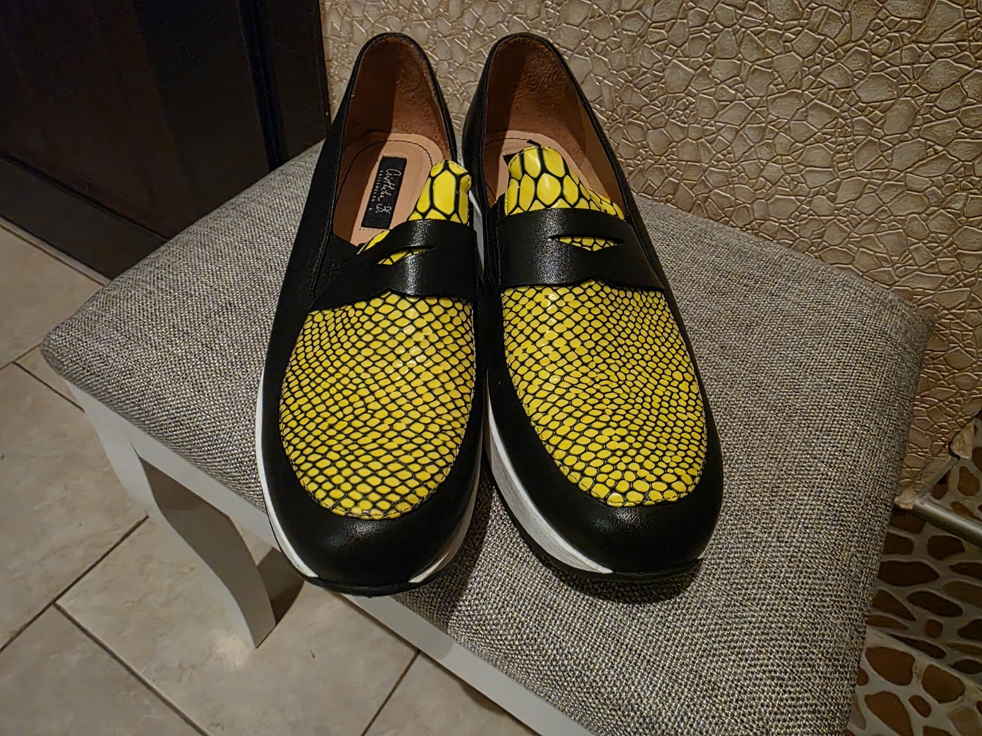 Gaudi, Steve Madden, CB обувки